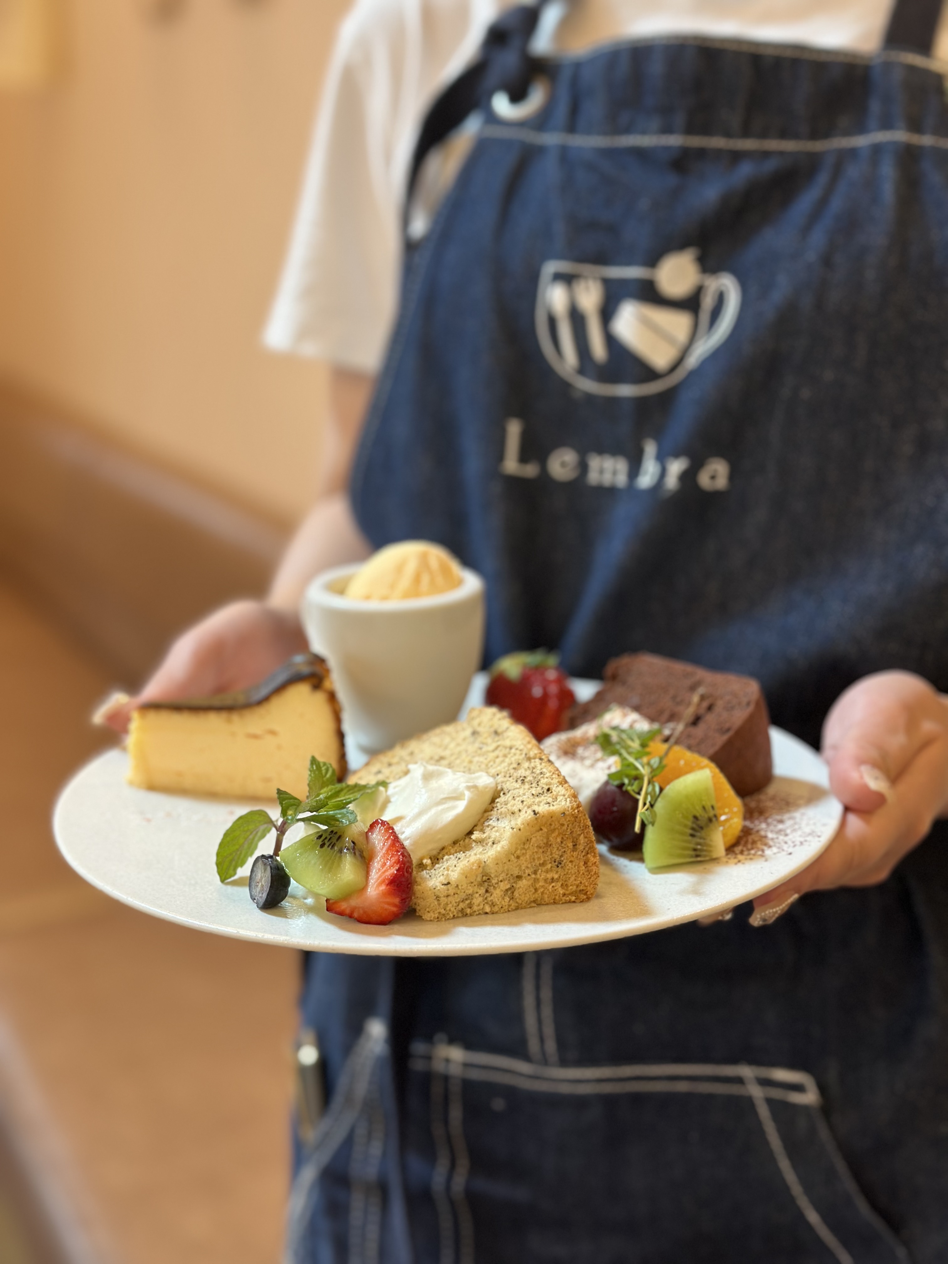 Cafe  Lembra（カフェ レンブラ）
